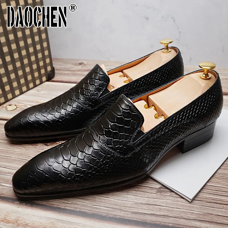 Luxury Men Casual Leather Shoes Snake Prints Black Brown Slip On Mens Dress Shoes Wedding Party Office Loafers Shoes Men