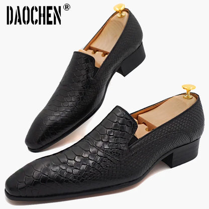 Luxury Men Casual Leather Shoes Snake Prints Black Brown Slip On Mens Dress Shoes Wedding Party Office Loafers Shoes Men