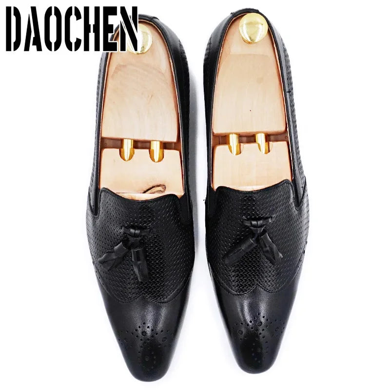 Luxury Brand Men Real Leather Shoes Black Brown Tassel Wingtip Elegant Mens Dress Casual Shoes Wedding Party Loafers Men